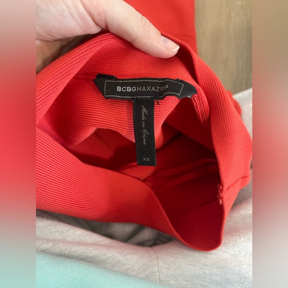 BCBGMAXAZRIA-ALEXA skirt - Picture 4 of 4